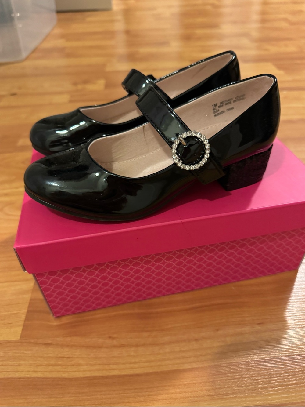 Girls Black Patent Mary Jane Dress Shoes with Rhinestone Buckle and Glitter Heel
